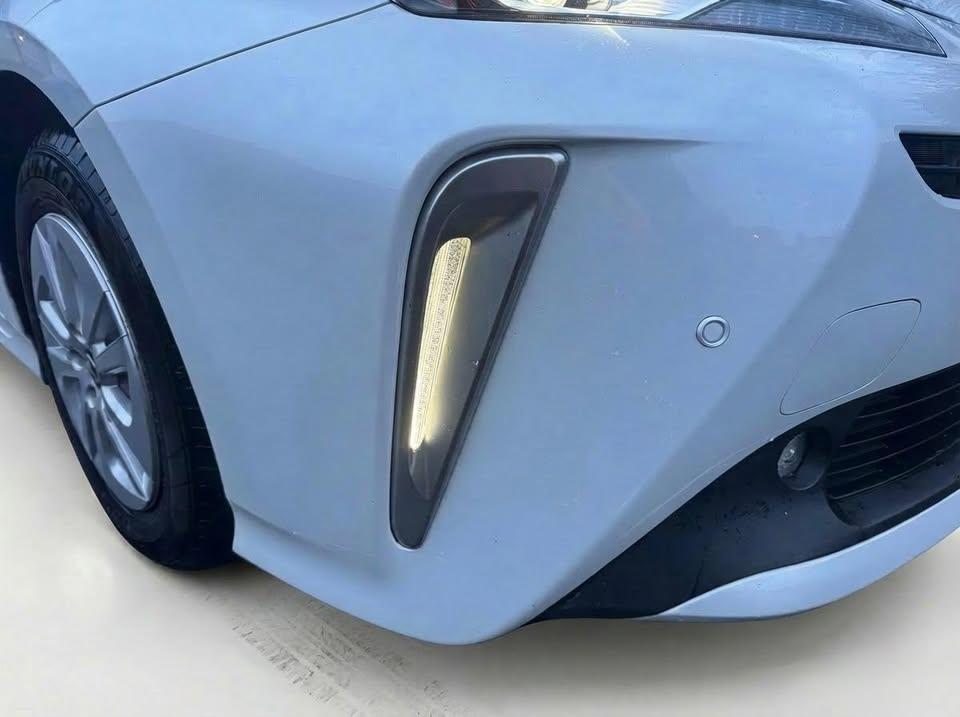 Toyota Prius - Image 8