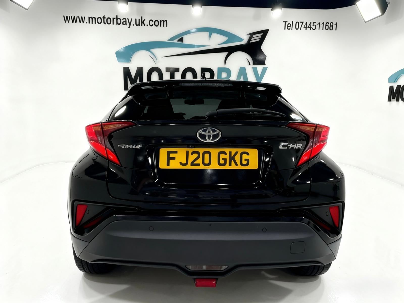 Toyota C-HR - Image 8