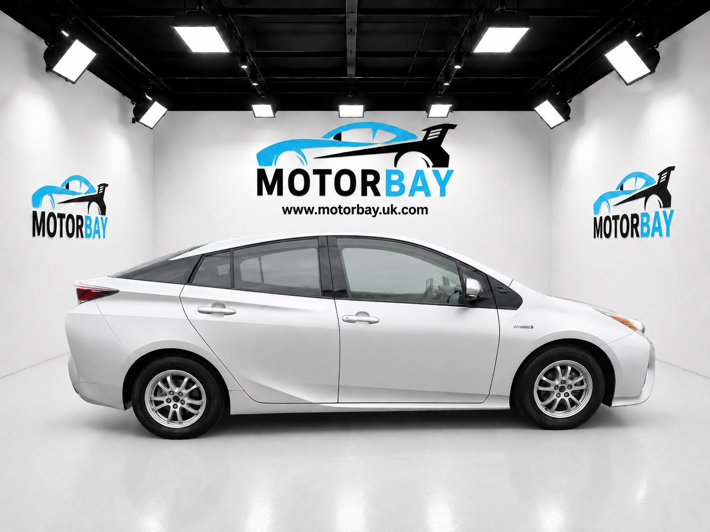 toyota Prius - Image 2