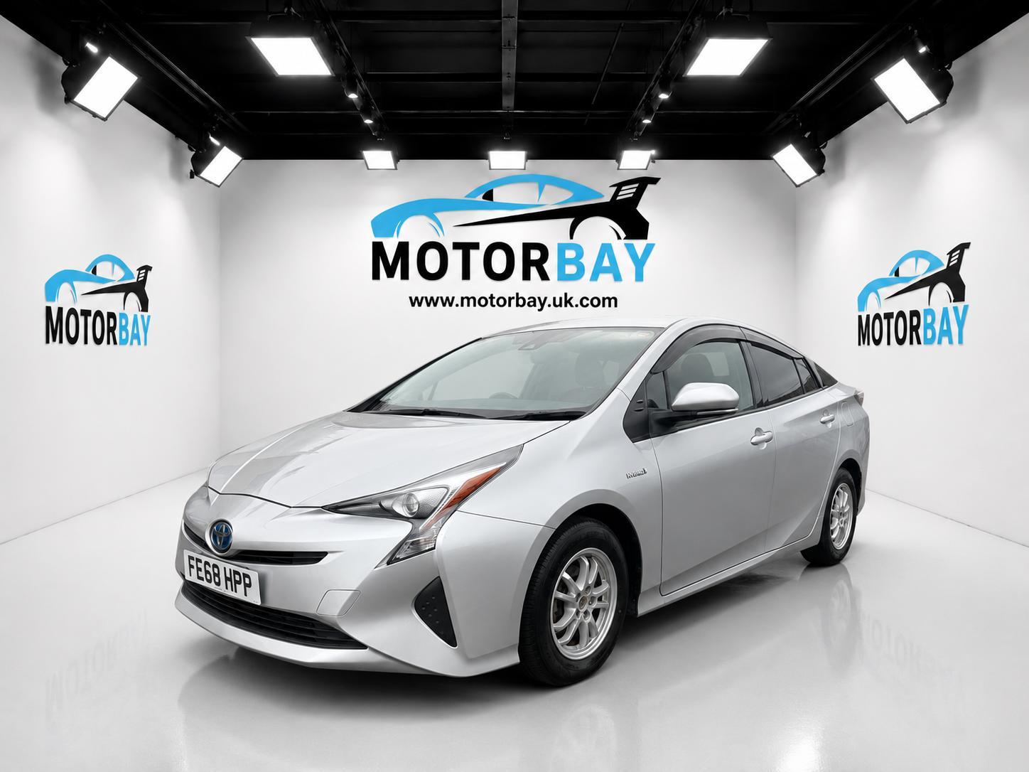 toyota Prius - Image 5