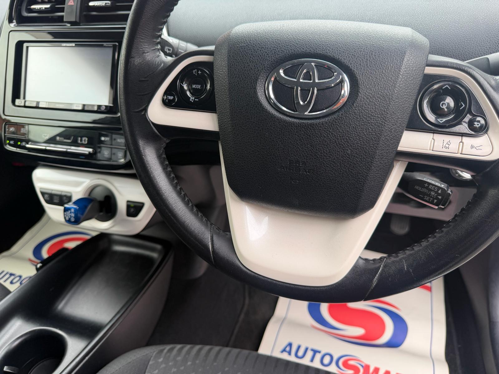 toyota Prius - Image 15