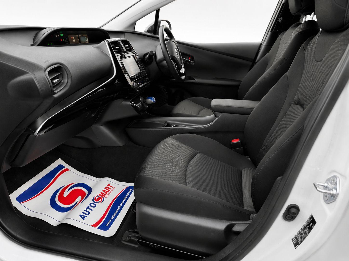 Toyota Prius - Image 9