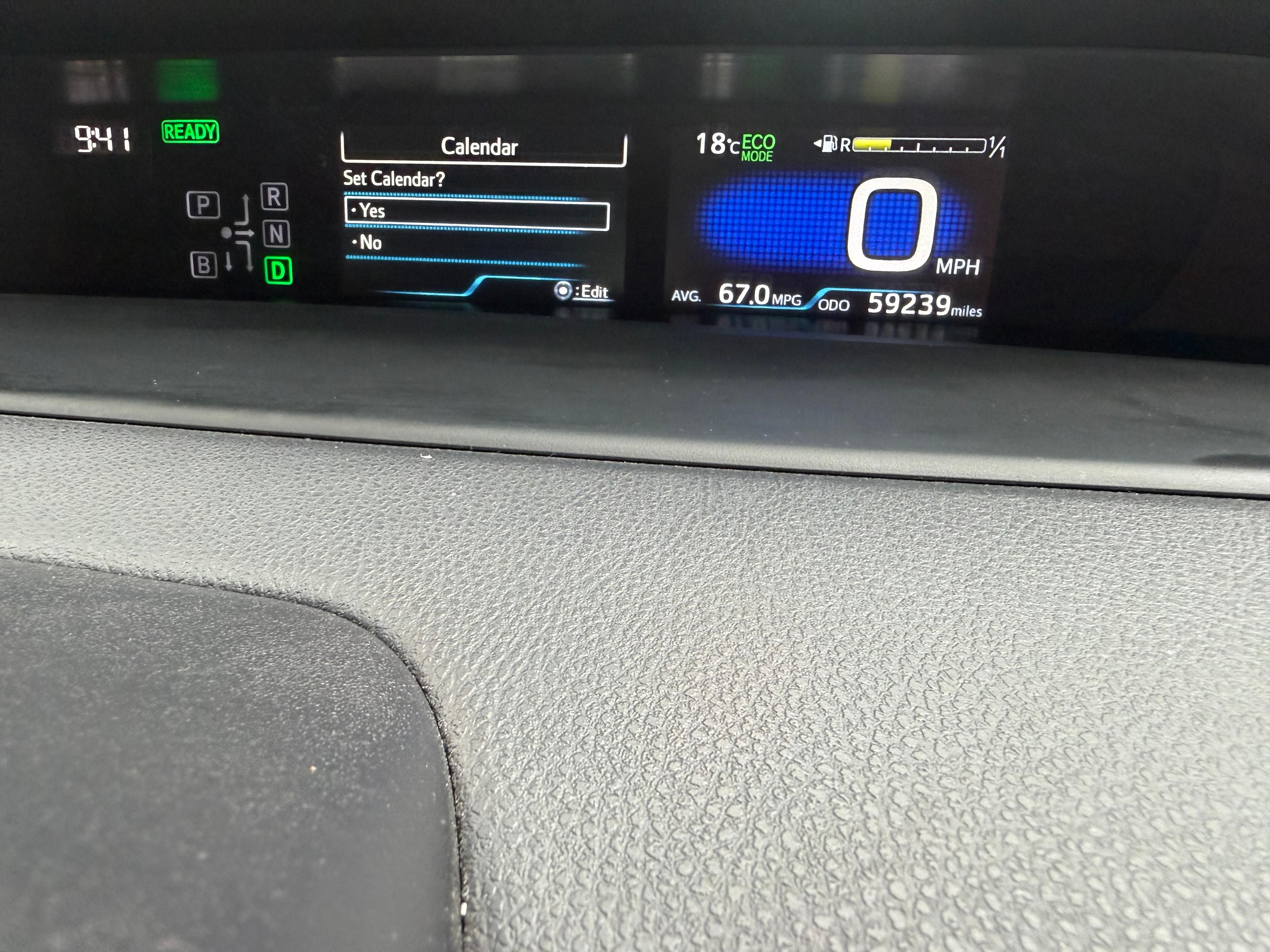 Toyota Prius - Image 13